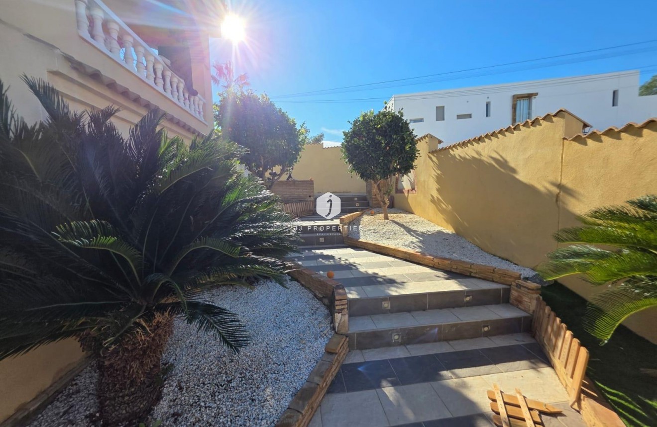 D'occasion - Villa -
Orihuela Costa - Villamartín-las Filipinas