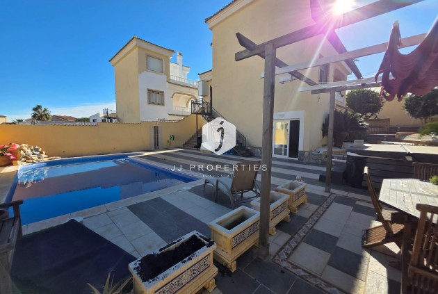 D'occasion - Villa -
Orihuela Costa - Villamartín-las Filipinas