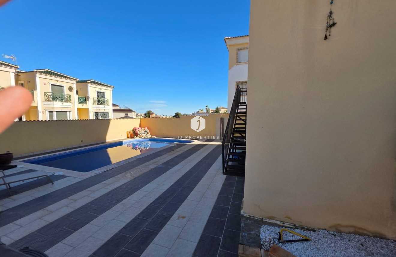 D'occasion - Villa -
Orihuela Costa - Villamartín-las Filipinas