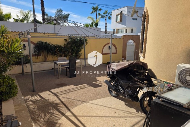 D'occasion - Villa -
Orihuela Costa - Villamartín-las Filipinas