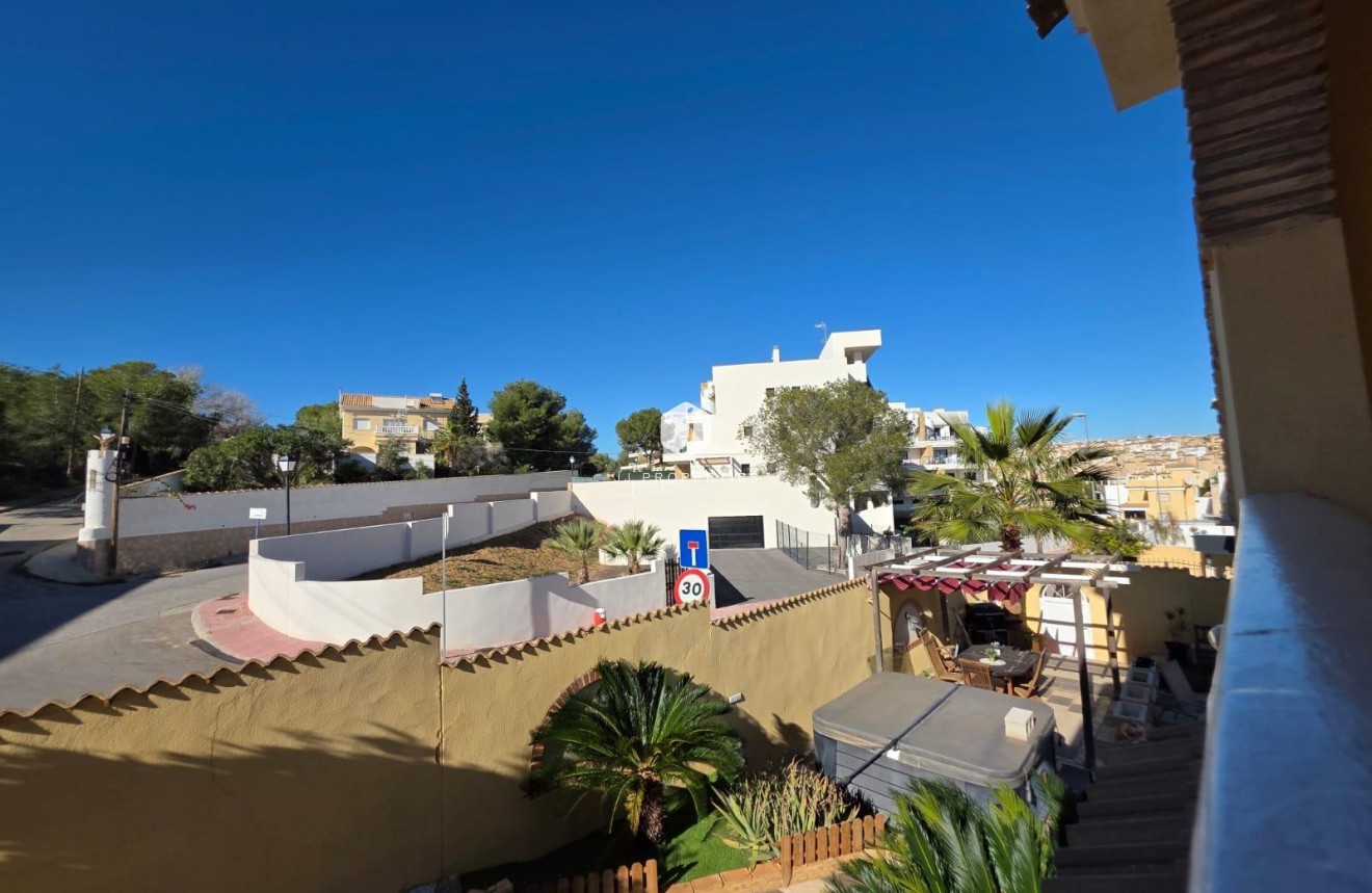 D'occasion - Villa -
Orihuela Costa - Villamartín-las Filipinas