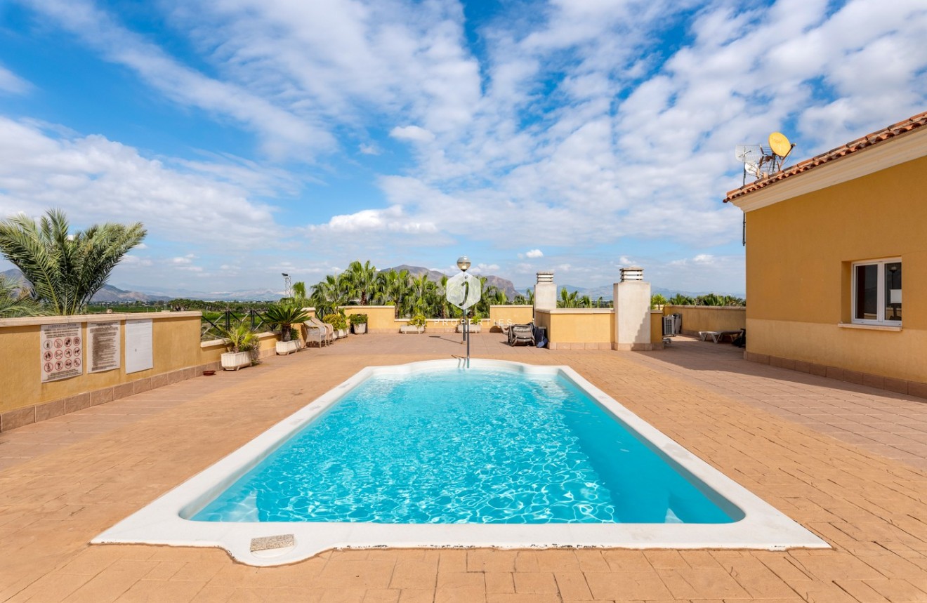 Tweedehands - Appartement / flat -
Jacarilla - Inland