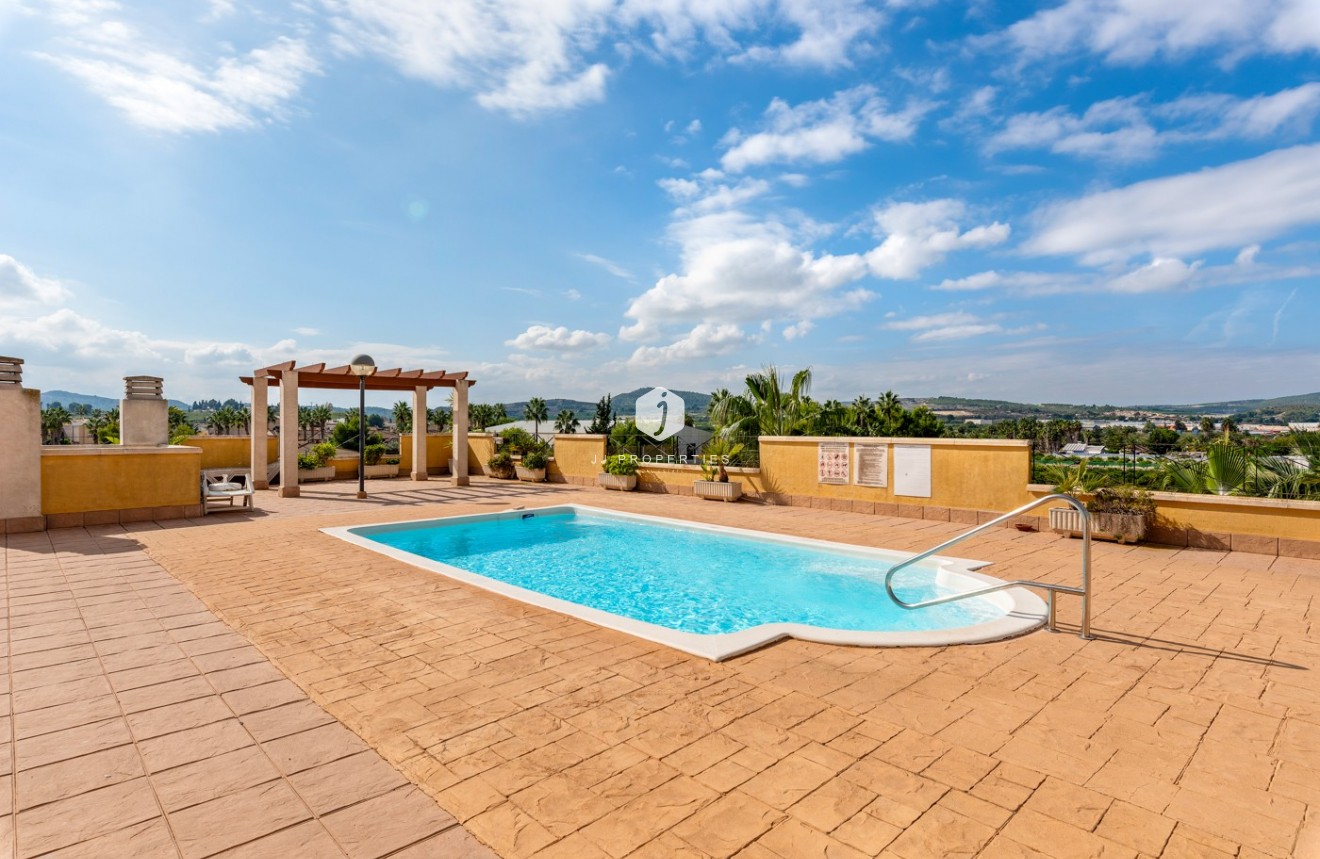 Tweedehands - Appartement / flat -
Jacarilla - Inland