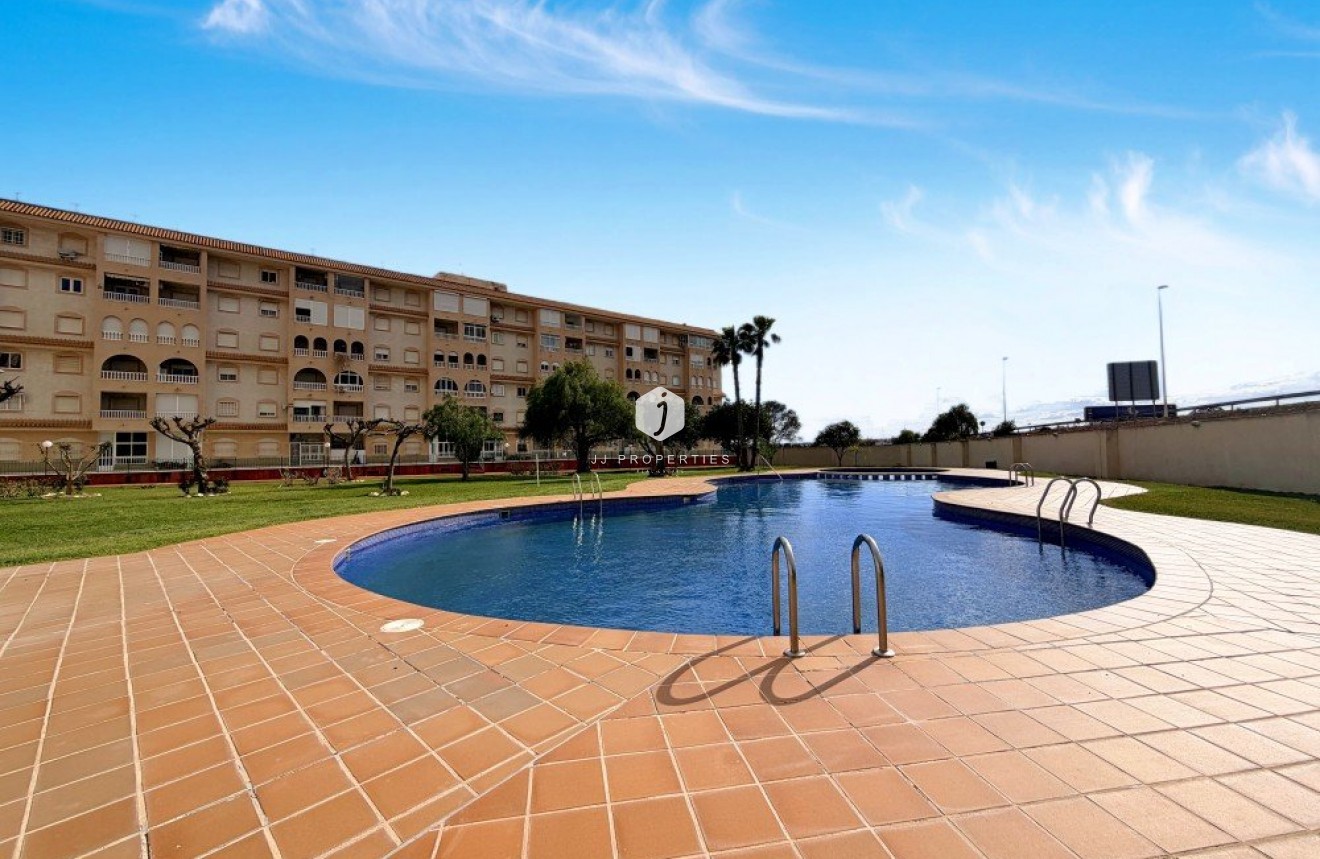 D'occasion - Attique -
Torrevieja - Costa Blanca