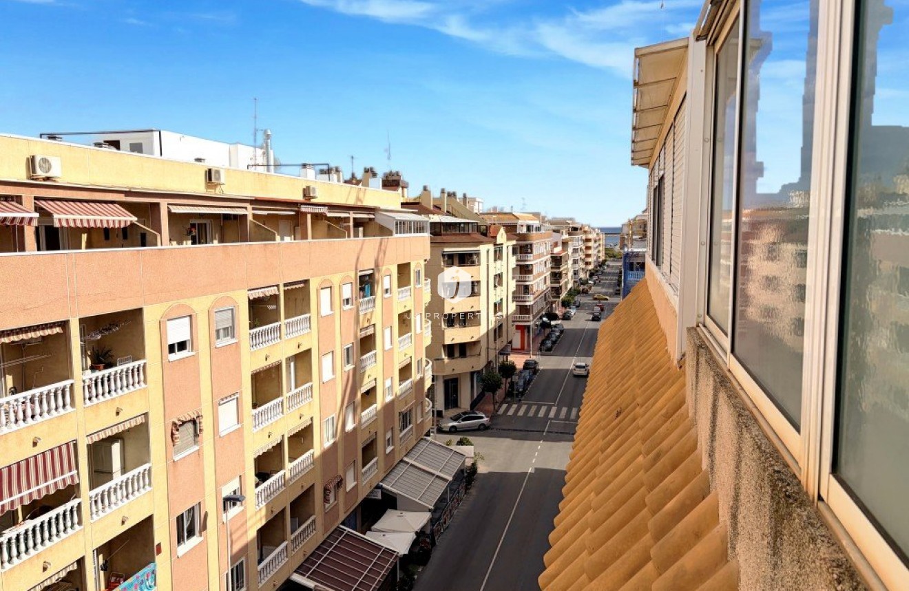 D'occasion - Attique -
Torrevieja - Costa Blanca