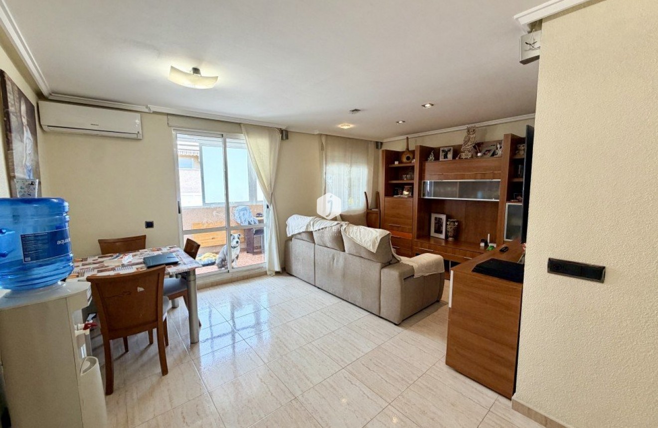 D'occasion - Attique -
Torrevieja - Costa Blanca