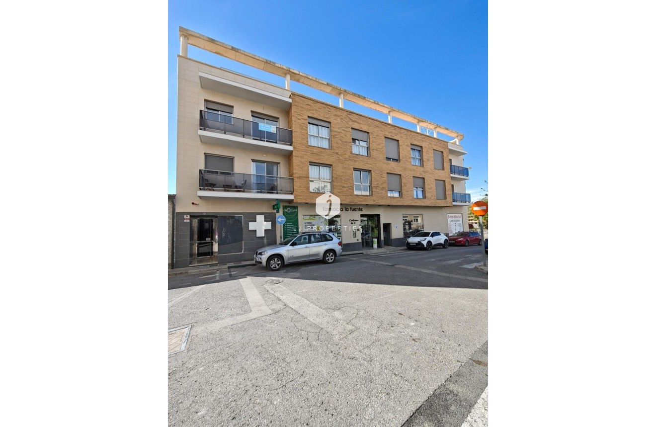 Tweedehands - Appartement / flat -
San Miguel de Salinas