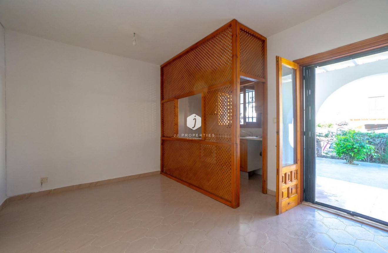 Resale - Bungalow -
Torrevieja - El chaparral