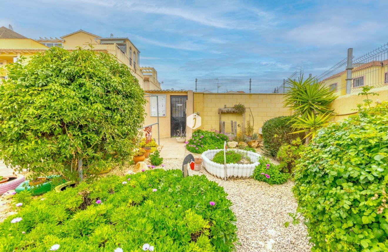 Resale - Bungalow -
Torrevieja - El chaparral