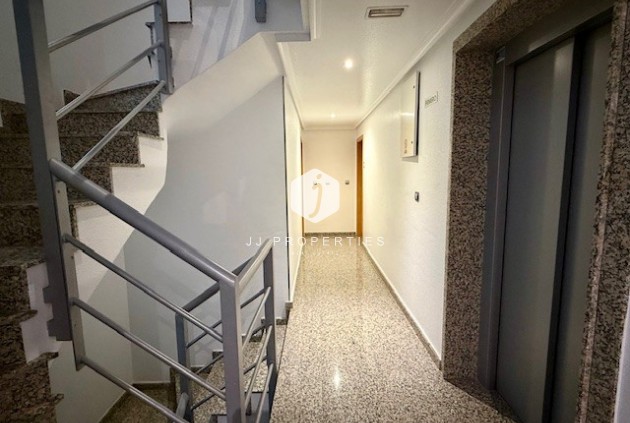 Aus zweiter Hand - Wohnung -
Formentera del Segura - Costa Blanca