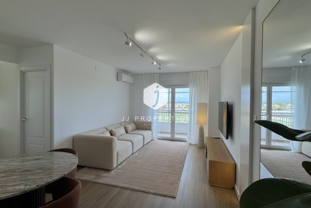 Resale - Penthouse -
Punta Prima - Costa Blanca