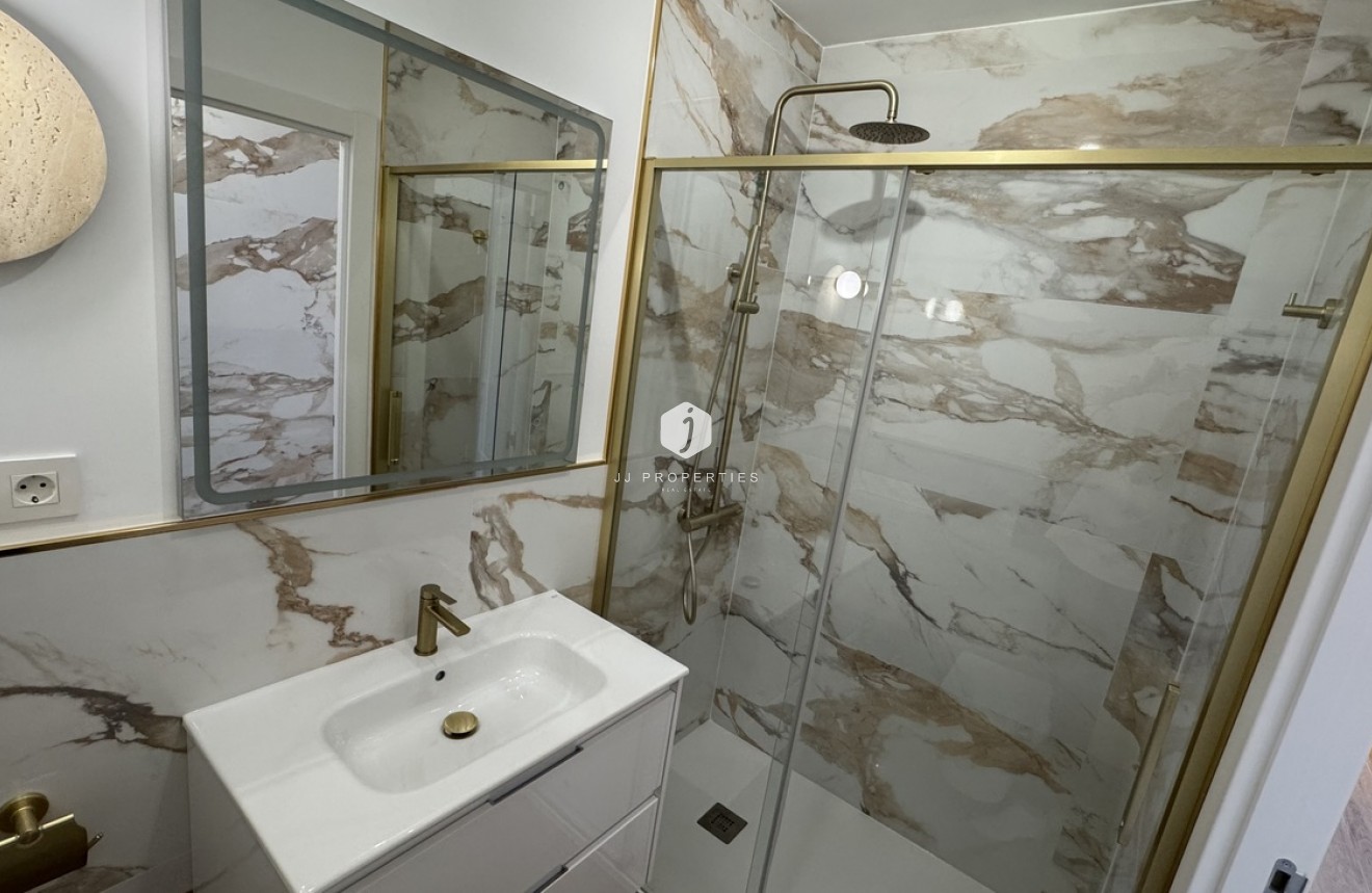 Resale - Penthouse -
Punta Prima - Costa Blanca