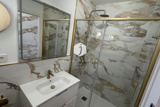Resale - Penthouse -
Punta Prima - Costa Blanca