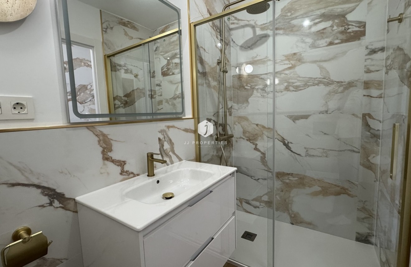 Resale - Penthouse -
Punta Prima - Costa Blanca