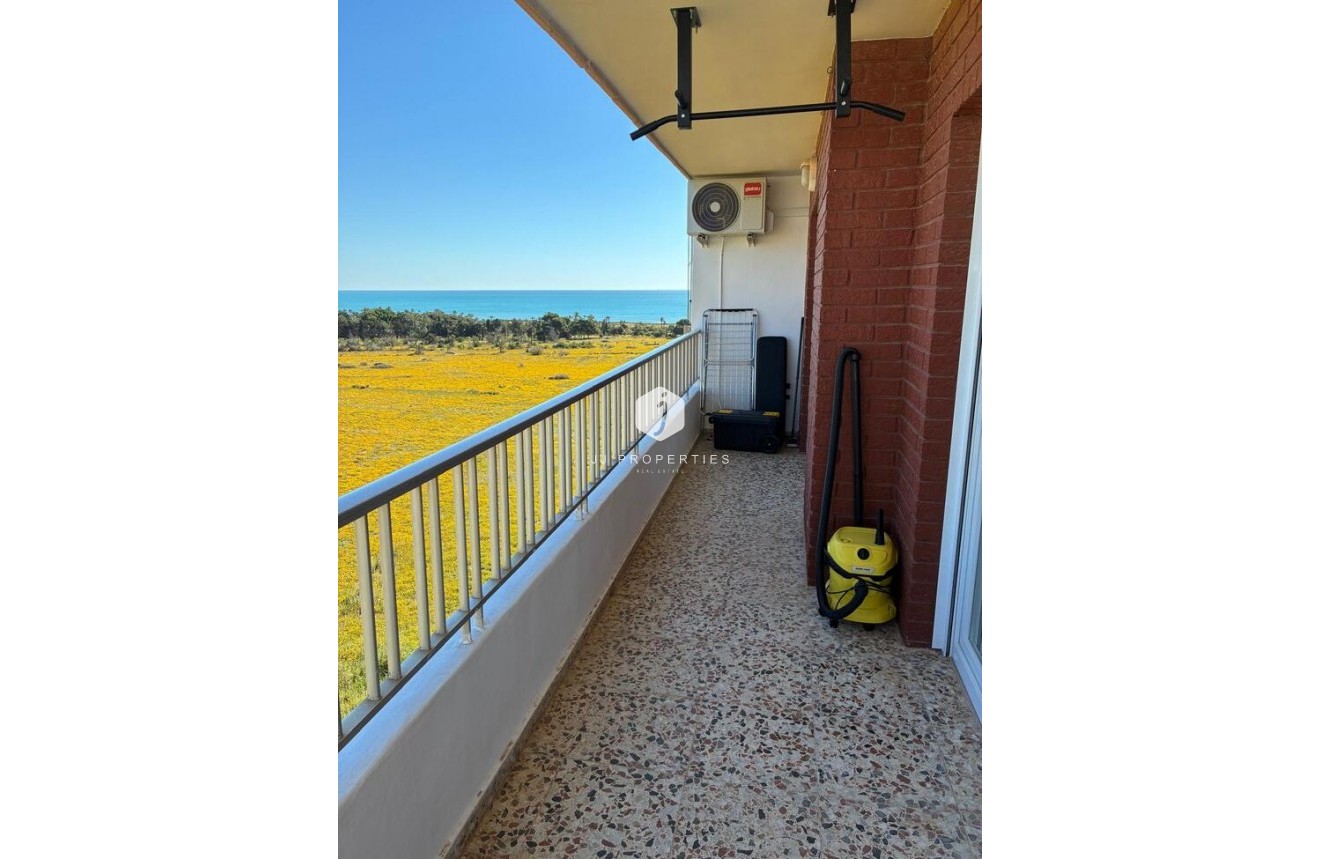 Resale - Penthouse -
Punta Prima - Costa Blanca