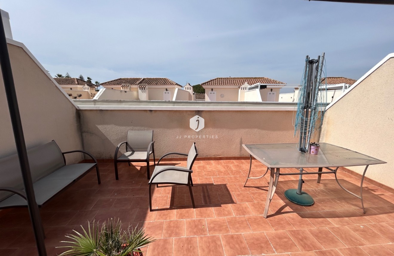 Aus zweiter Hand - Wohnung -
Jacarilla - Inland