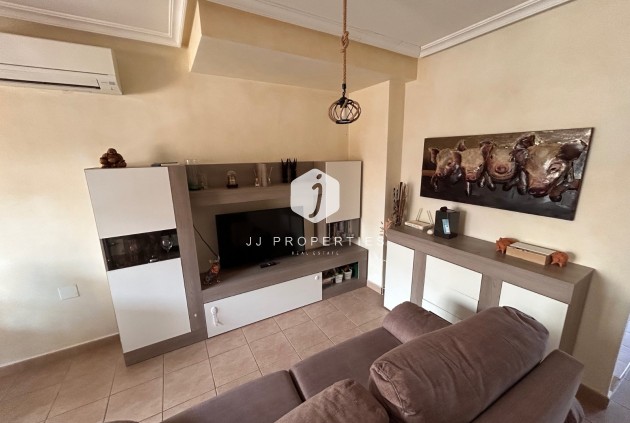 Aus zweiter Hand - Wohnung -
Jacarilla - Inland