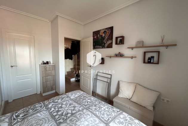 Aus zweiter Hand - Wohnung -
Jacarilla - Inland