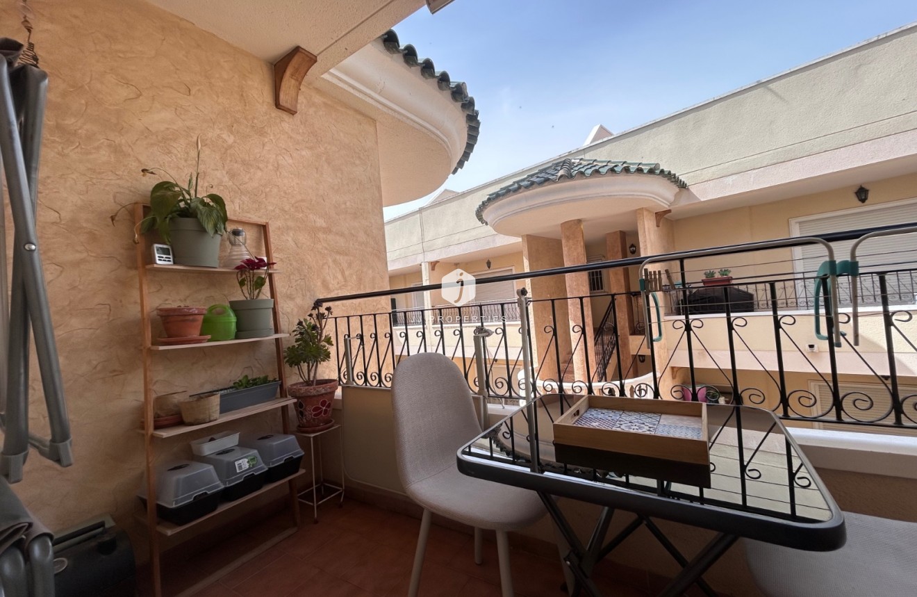 Aus zweiter Hand - Wohnung -
Jacarilla - Inland