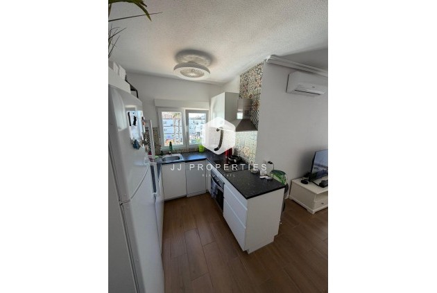 D'occasion - Appartement -
Torrevieja - Punta prima