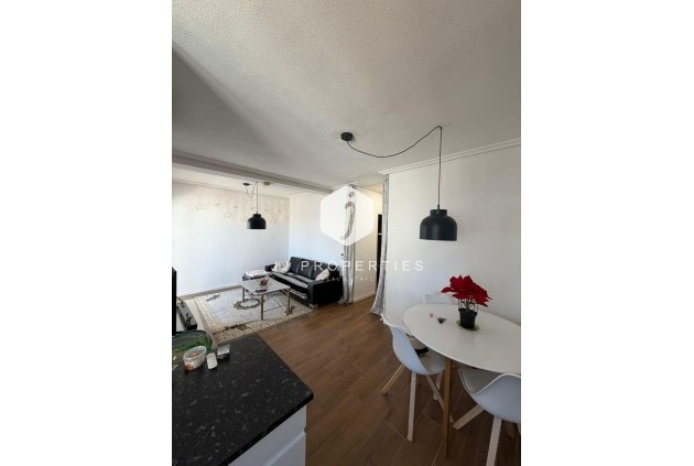 D'occasion - Appartement -
Torrevieja - Punta prima