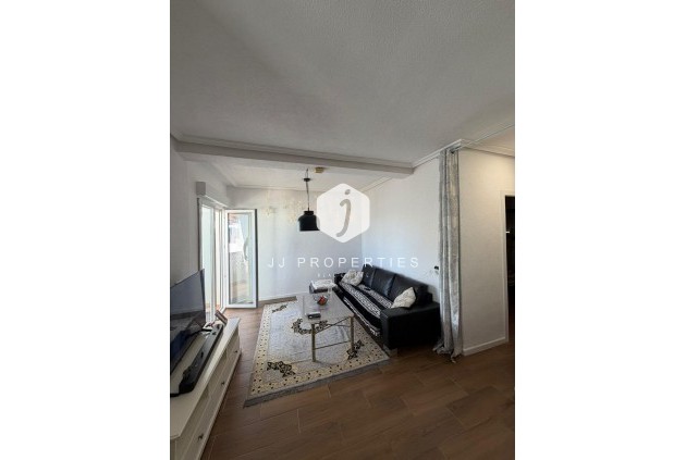 D'occasion - Appartement -
Torrevieja - Punta prima