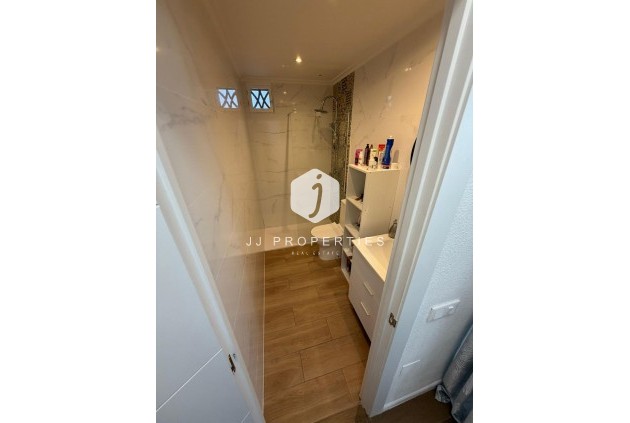 D'occasion - Appartement -
Torrevieja - Punta prima