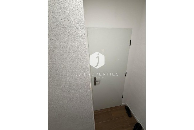 D'occasion - Appartement -
Torrevieja - Punta prima