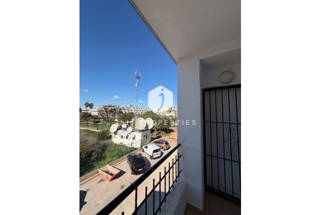 D'occasion - Appartement -
Torrevieja - Punta prima