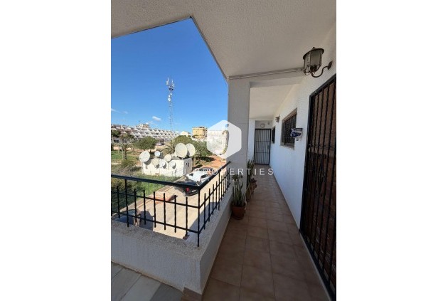D'occasion - Appartement -
Torrevieja - Punta prima