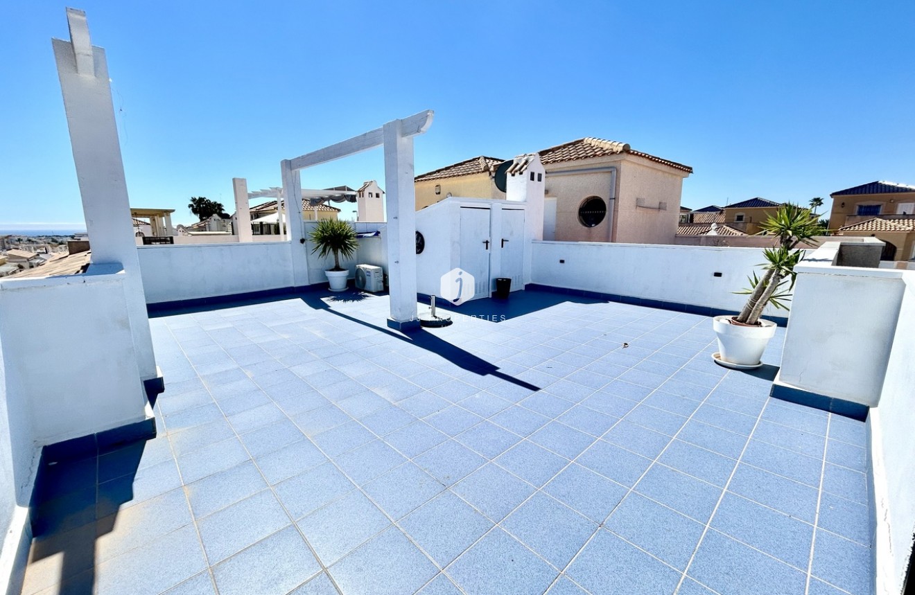 Resale - Chalet -
Punta Prima - Costa Blanca