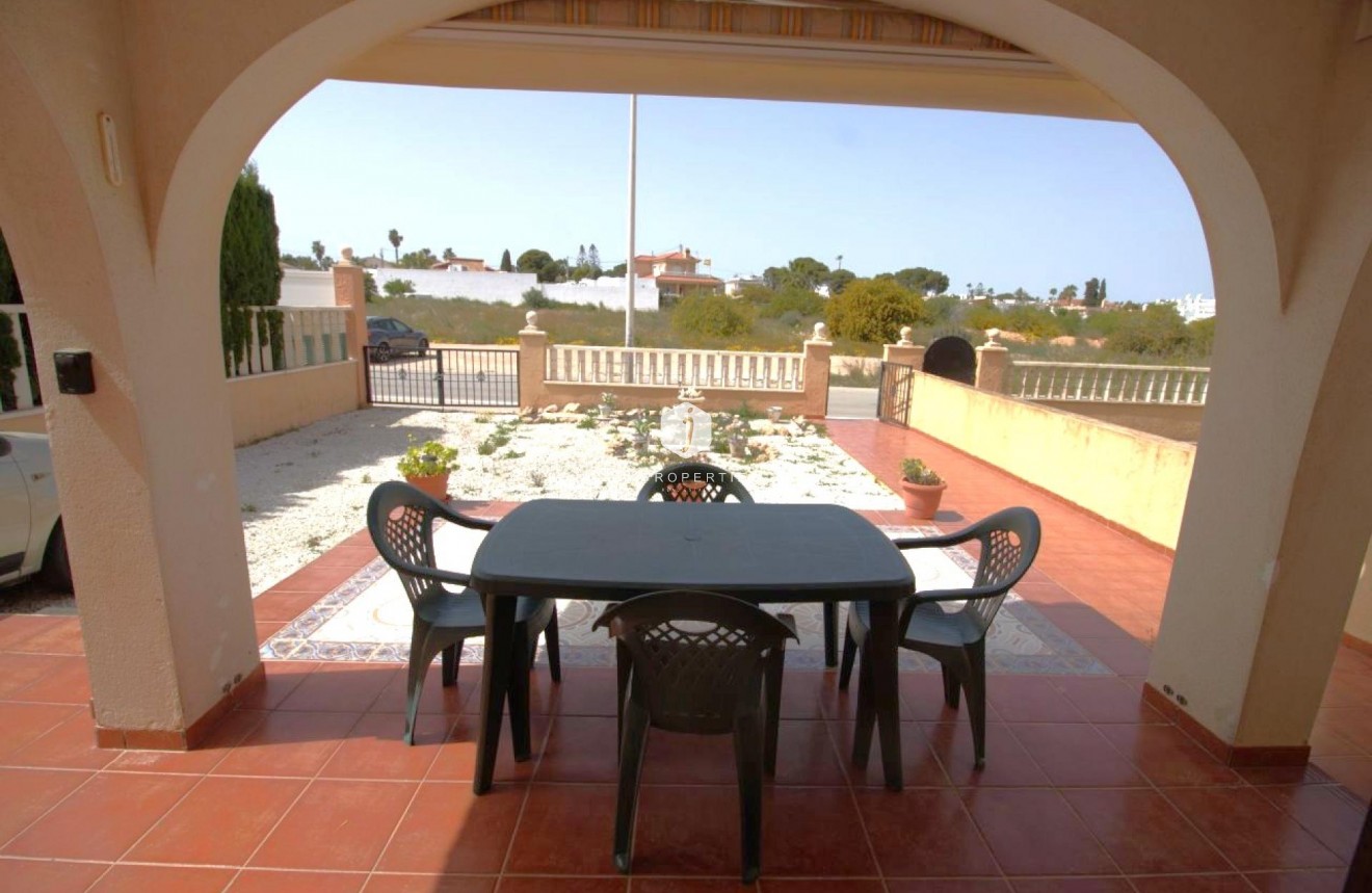 D'occasion - Chalet -
Orihuela Costa - Costa Blanca