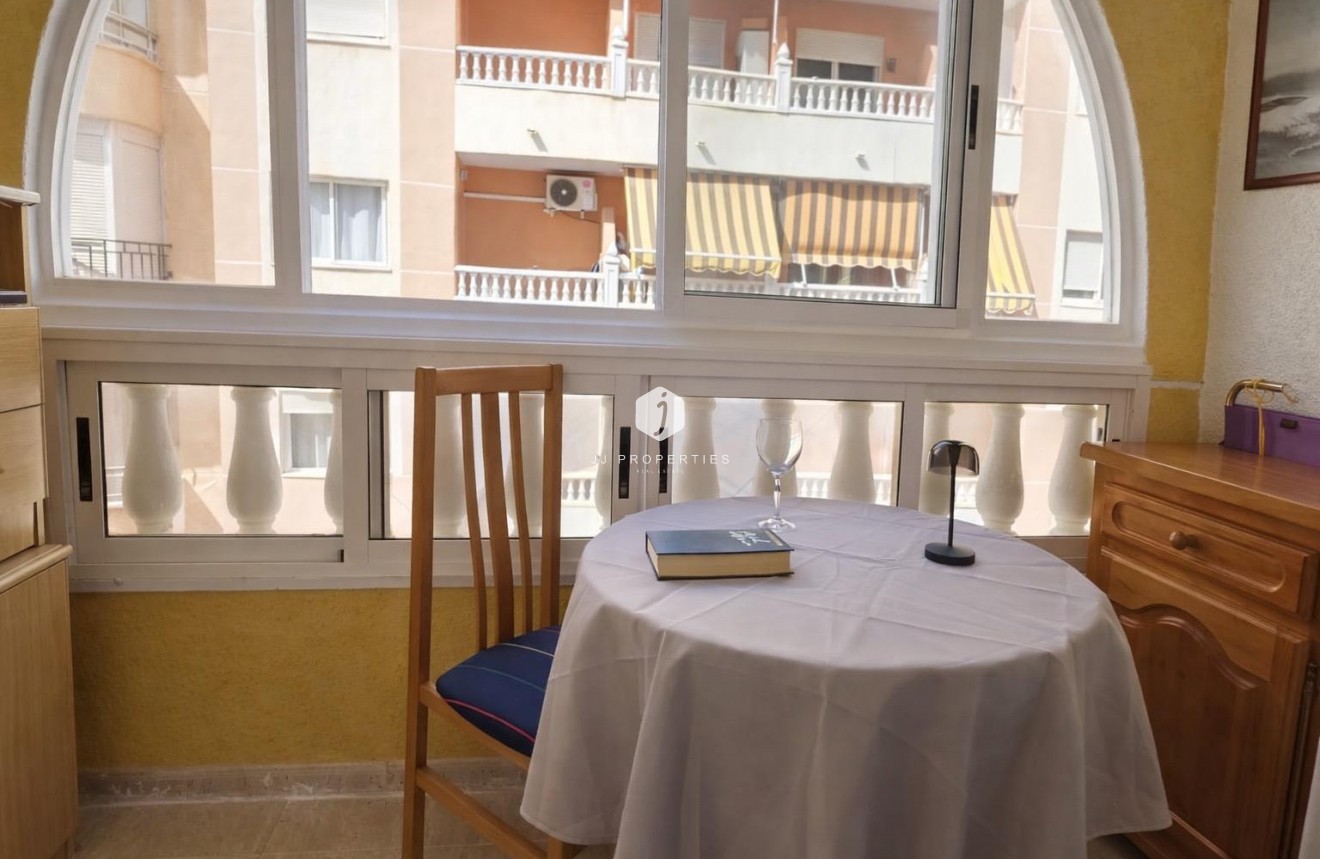 D'occasion - Appartement -
Torrevieja - Habaneras