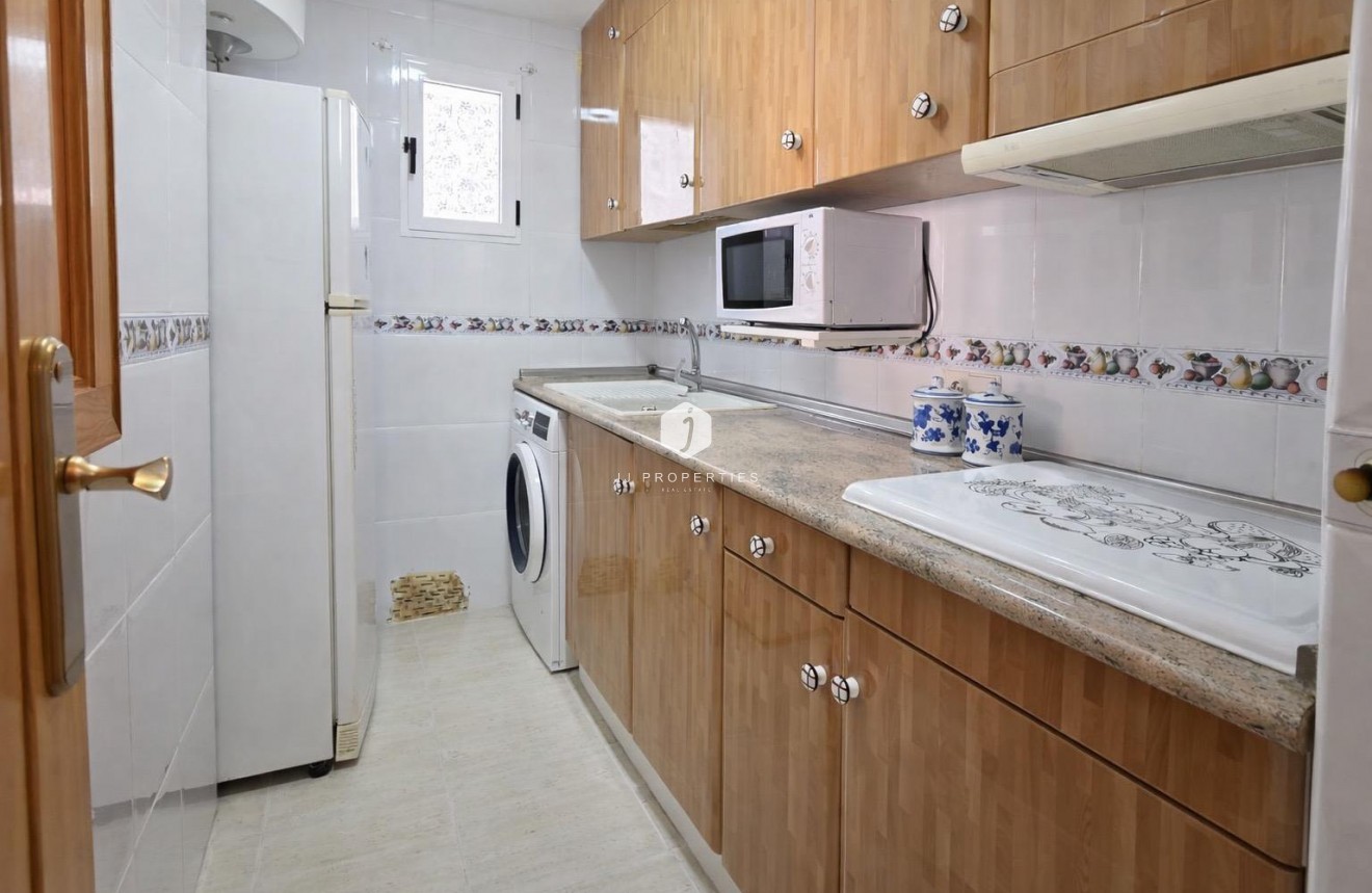 D'occasion - Appartement -
Torrevieja - Habaneras