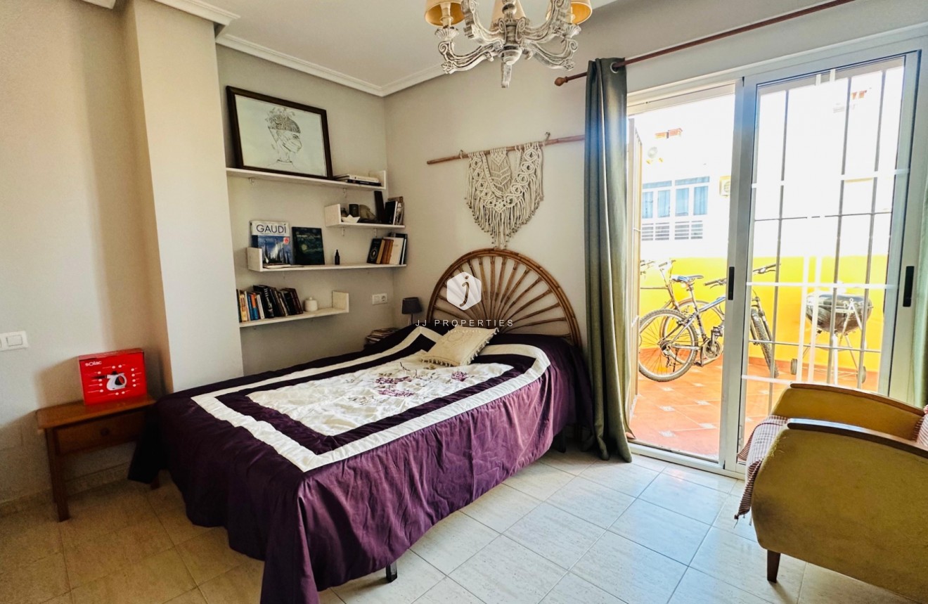 Aus zweiter Hand - Wohnung -
Torrevieja - Costa Blanca
