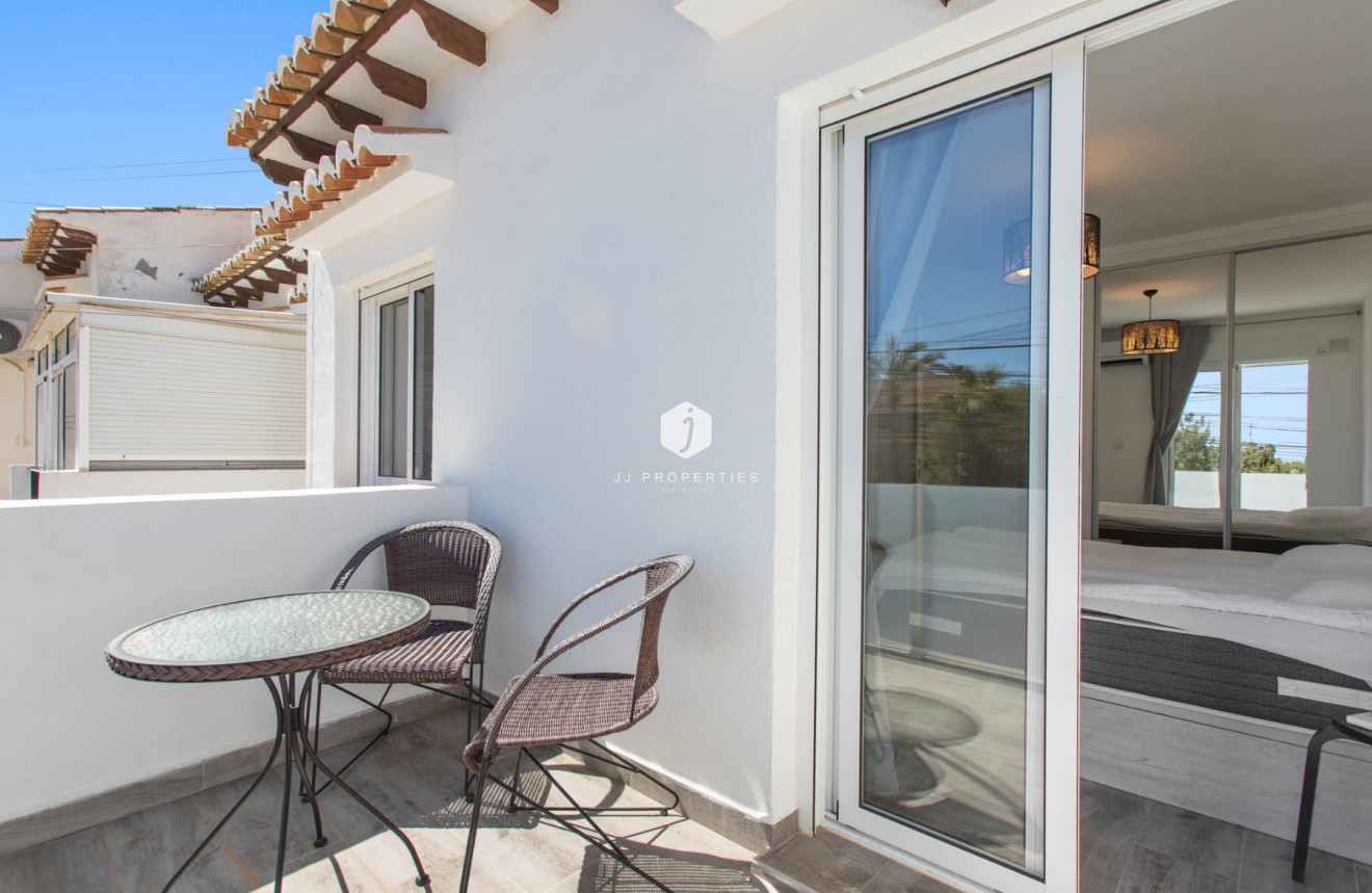 Resale - Duplex -
Torrevieja - Costa Blanca