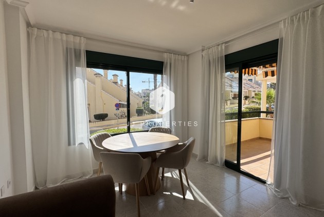 Z drugiej ręki - Mieszkanie w bloku -
Lomas De Campoamor - Costa Blanca