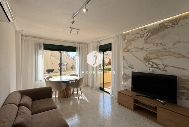 Z drugiej ręki - Mieszkanie w bloku -
Lomas De Campoamor - Costa Blanca