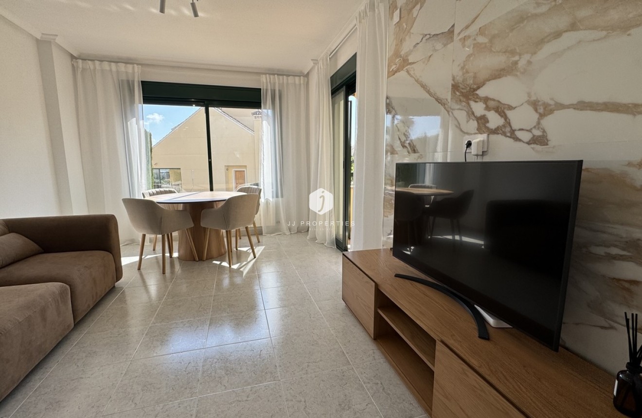 Z drugiej ręki - Mieszkanie w bloku -
Lomas De Campoamor - Costa Blanca