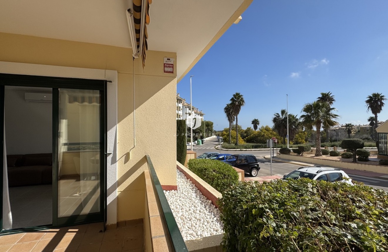 Z drugiej ręki - Mieszkanie w bloku -
Lomas De Campoamor - Costa Blanca
