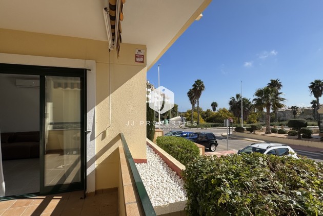 Z drugiej ręki - Mieszkanie w bloku -
Lomas De Campoamor - Costa Blanca