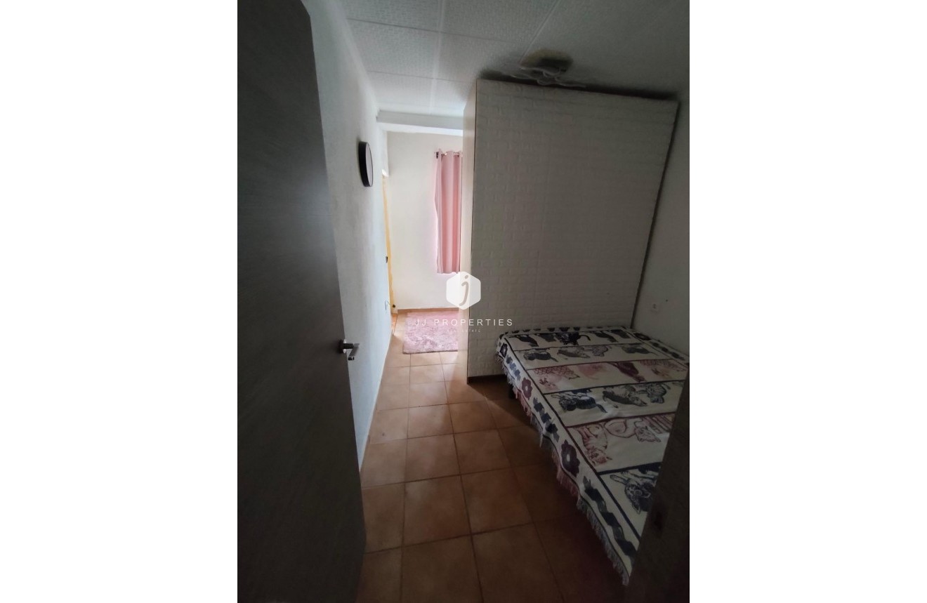 Z drugiej ręki - Mieszkanie w bloku -
Guardamar del Segura - Zona Pueblo
