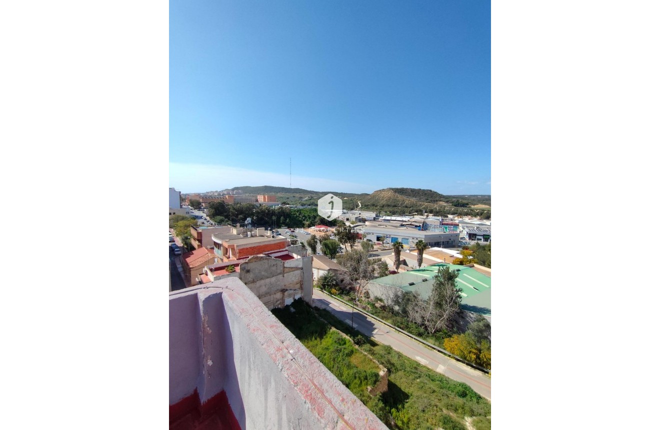 Z drugiej ręki - Mieszkanie w bloku -
Guardamar del Segura - Zona Pueblo