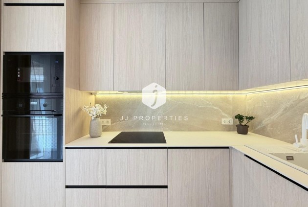 D'occasion - Appartement -
Torrevieja - Playa del Cura