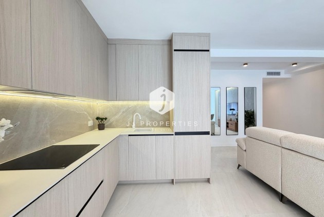 D'occasion - Appartement -
Torrevieja - Playa del Cura