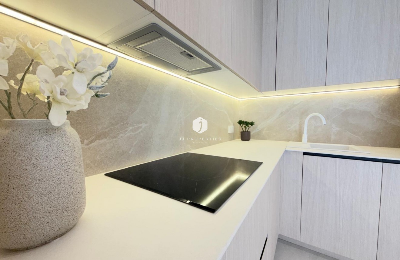 D'occasion - Appartement -
Torrevieja - Playa del Cura