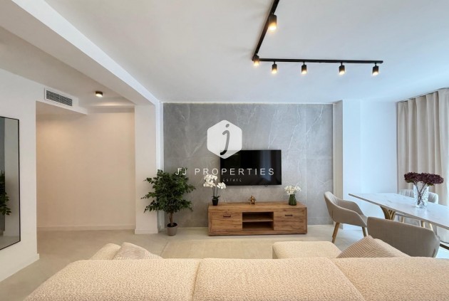 D'occasion - Appartement -
Torrevieja - Playa del Cura