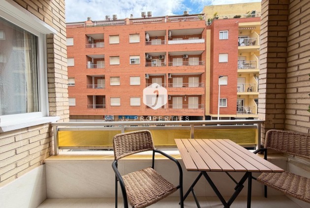 D'occasion - Appartement -
Torrevieja - Playa del Cura