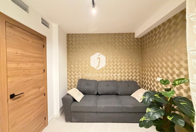 D'occasion - Appartement -
Torrevieja - Playa del Cura