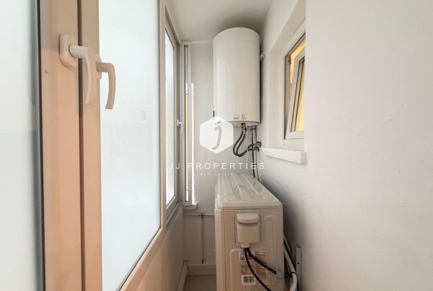 D'occasion - Appartement -
Torrevieja - Playa del Cura